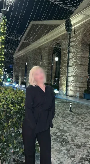 Alina, 21