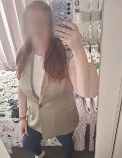 Carina, 38