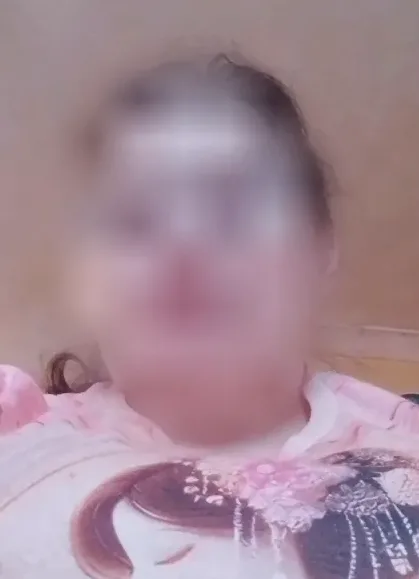 Clara, 38