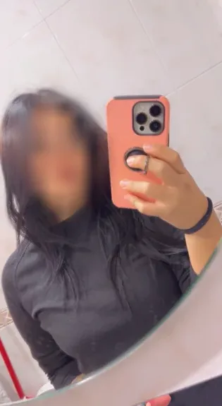 Denise, 30