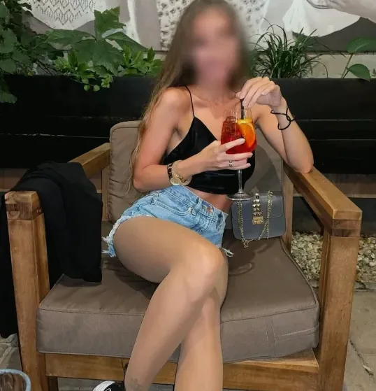 Dilara, 28