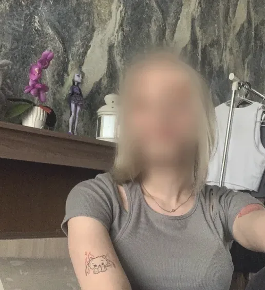 Elisa, 19