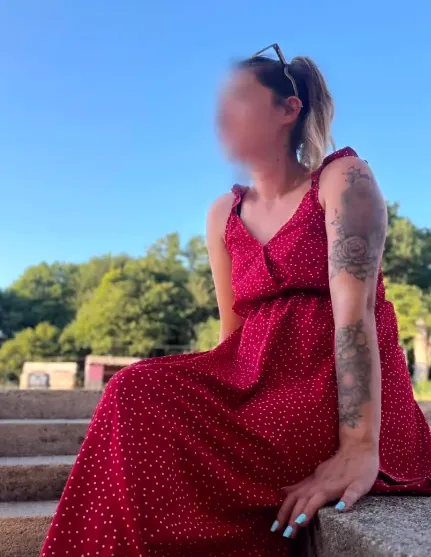 Ivona, 34
