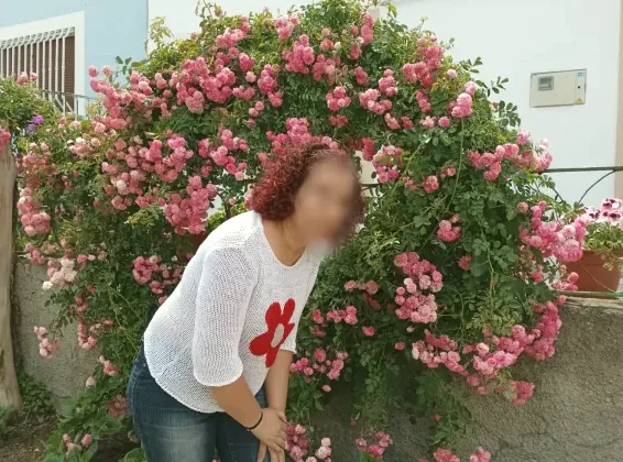 Lea, 35