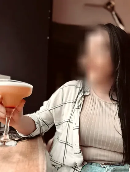 Lilly, 20