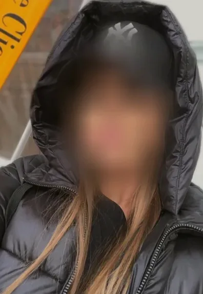 Mirela, 32