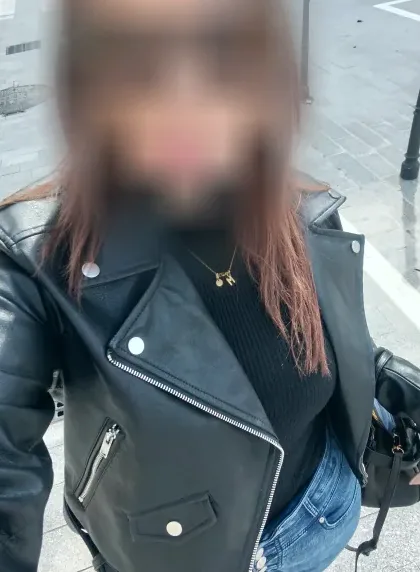 Nina, 36