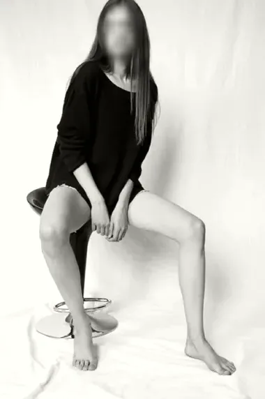 Sabine, 28