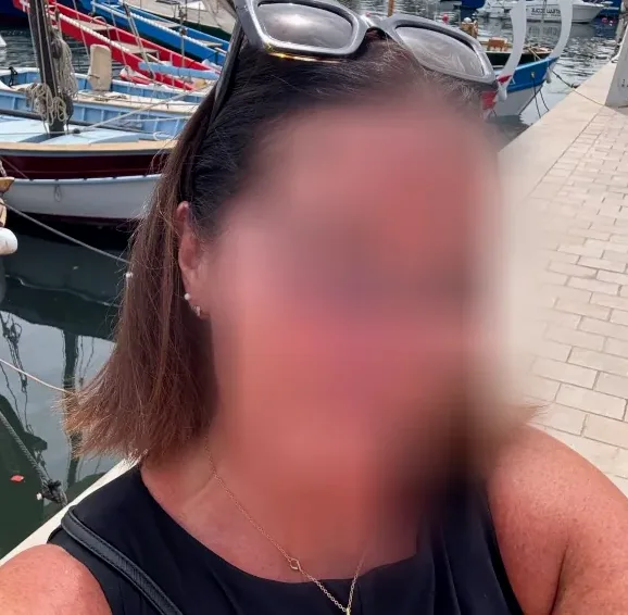 Sanja, 32