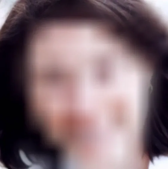 Silvia, 40